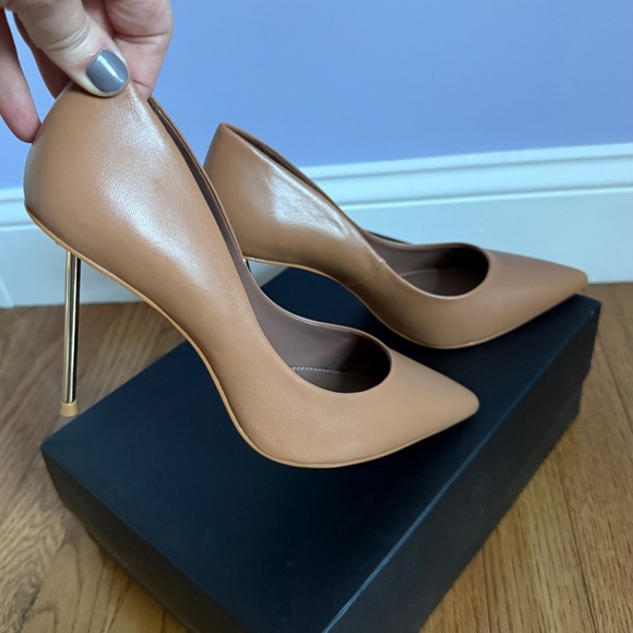 BCBG MAXAZRIA MARAIN CHESTNUT LEATHER PUMP GOLD METAL HEEL SZ 8M/39 NIB $258 - Picture 6 of 11